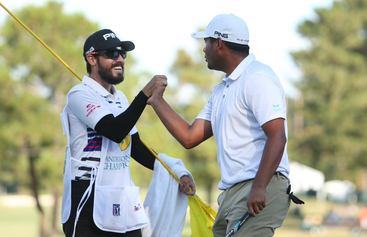 jsmunozgolf's tweet photo. Woow just woow. Completamente sin palabras, un sueño hecho realidad! Muchas gracias a todos los que han hecho parte de esto! WE ARE  PGA TOUR WINNERS!!!!! 🇨🇴🇨🇴🇨🇴  #vamosquevamos https://t.co/uT5Hv4xuqe