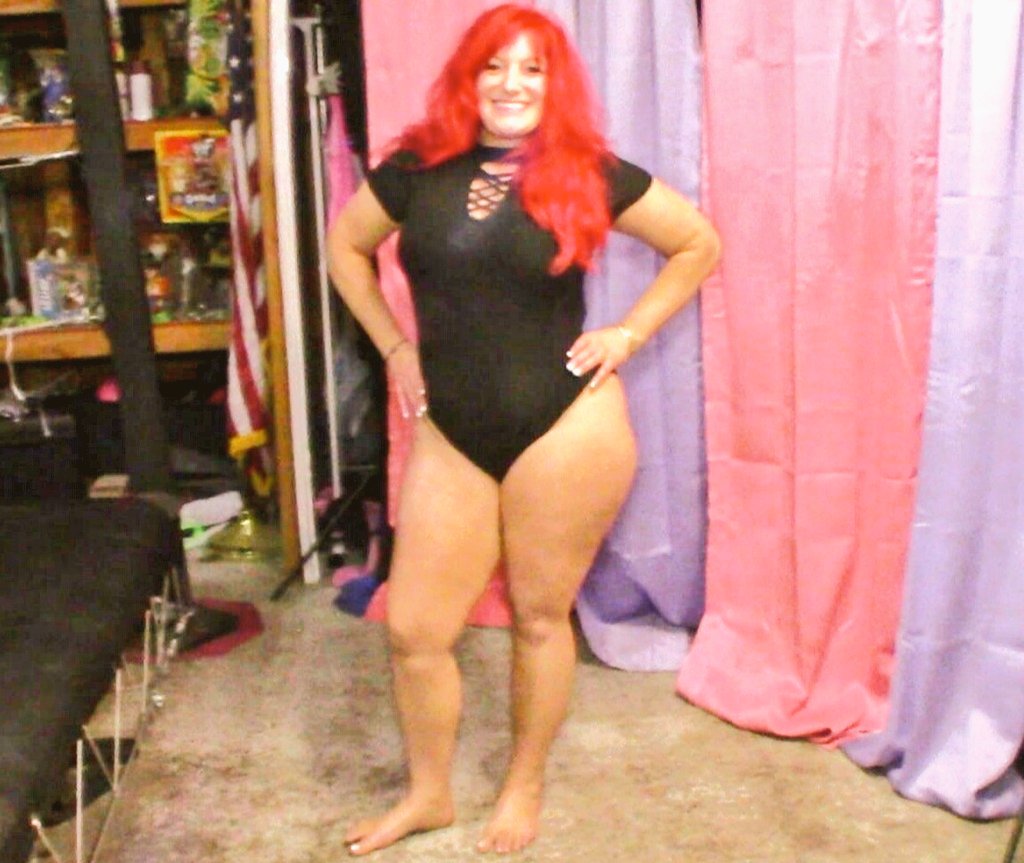 USAsBestJobber's tweet photo. #Jobber⬇

@dynamitedana1
Available for #Customs!
September 29, 2019

#WomensWrestling #FemaleWrestling #WomensBoxing
#FemaleBoxing #Beatdowns #SquashMatch #FEMDOM #CageMatch #Catfight #Knockouts

DM, Or Email:
AlexandriaHamiltonJobs@Gmail.com To Inquire!

https://t.co/YO7CXv5Nq3 https://t.co/03uTfvvU1U