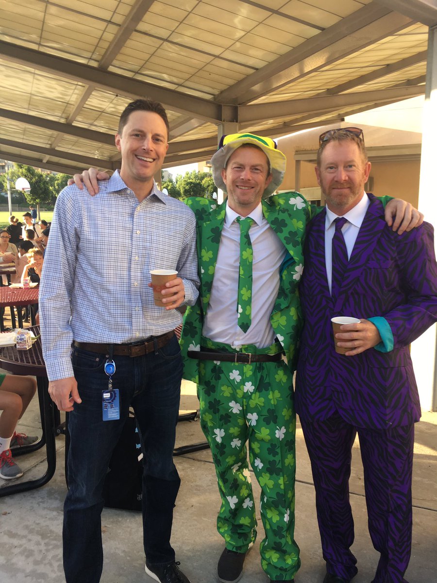 SolanaPacific's tweet image. Wonderful morning! Thank you volunteers for waking up before dawn to make us a yummy breakfast! #sbsdedu #sbsdsp