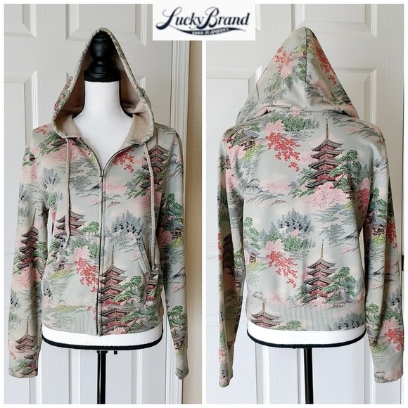 PoshmarkCarrie's tweet photo. So good I had to share! Check out all the items I'm loving on @Poshmarkapp #poshmark #fashion #style #shopmycloset #luckybrand #fashionnova #oldnavy: https://t.co/Vu6IHH0ecH https://t.co/YFLo08EWkS