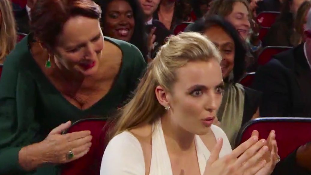 girlviolet_'s tweet photo. Tag yourself: I’M PHOEBE BEING A PROUD MOM😭💕 #Emmys https://t.co/VvLpn4yDbj