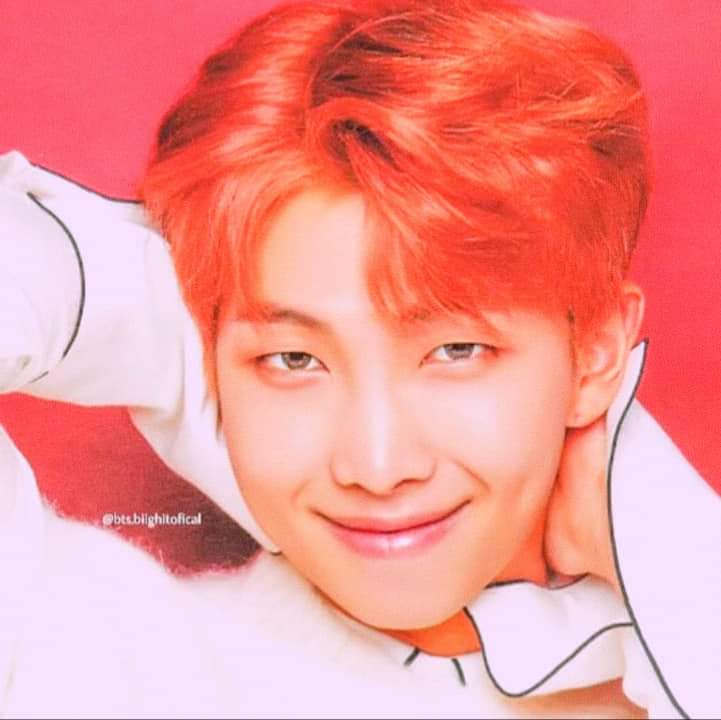 ARMYMXN's tweet photo. Uno de los líderes más lindos en el Kpop #RM @BTS_twt no entiendo porque muchas le dicen feo! Cuando en realidad no lo es. En realidad es un hombre hermoso y encantador! #BTSisBack https://t.co/BFxHhZurex