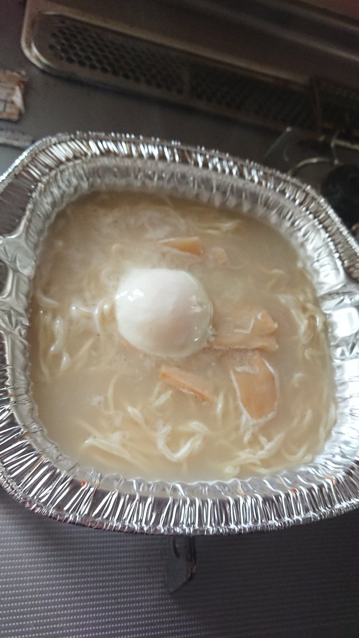 こん すがきやの鍋焼きラーメン売ってた おいしかったー T Co Obsoq8ecj5 Twitter