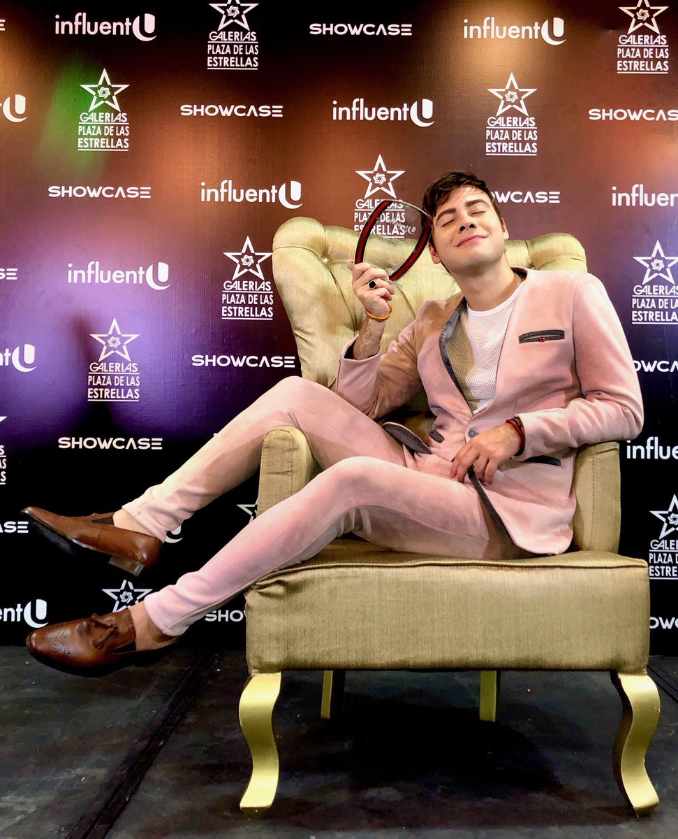 Panagiotios's tweet photo. Gracias por Tanto ❤️ Influentu Award ✨ https://t.co/pbgGhvNAPC