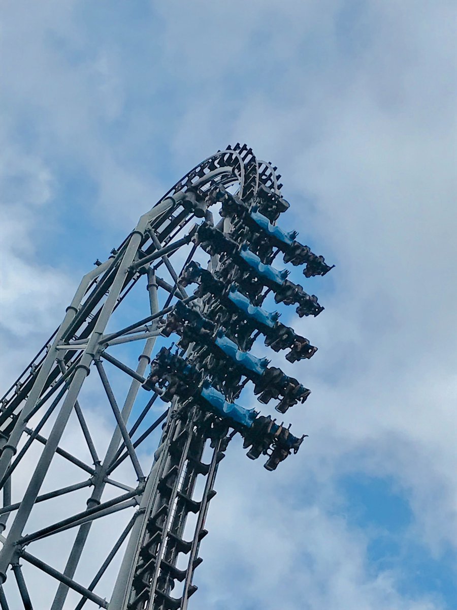 Uzivatel 富士急ハイランド 公式 Na Twitteru 雨風がおさまってアトラクション営業再開し始めました ええじゃないかと高飛車は営業再開 ド ドドンパは営業準備中です みなさまお待ちしております 富士急ハイランド Fujikyu 天気 山梨 富士吉田