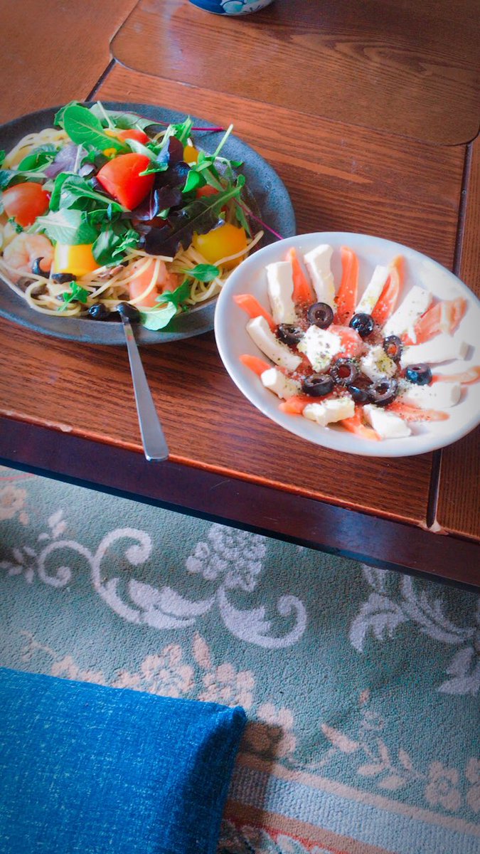 seiya1222HuKu's tweet photo. 👨🍳名無しとせーやの出張★DOPE
Kitchen👨🍳
僕と名無しの料理を食べたい方!材料さえ買って呼んでくれればご飯作ります!
ギャラはプライスレス、あなたの笑顔!
呼んでね🙆♂️
※下記画像は過去に名無しとせーやが実際に作った料理です。このようなお料理作ります。敬具DOPE
#DOPEKitchen https://t.co/QWswsdyORw