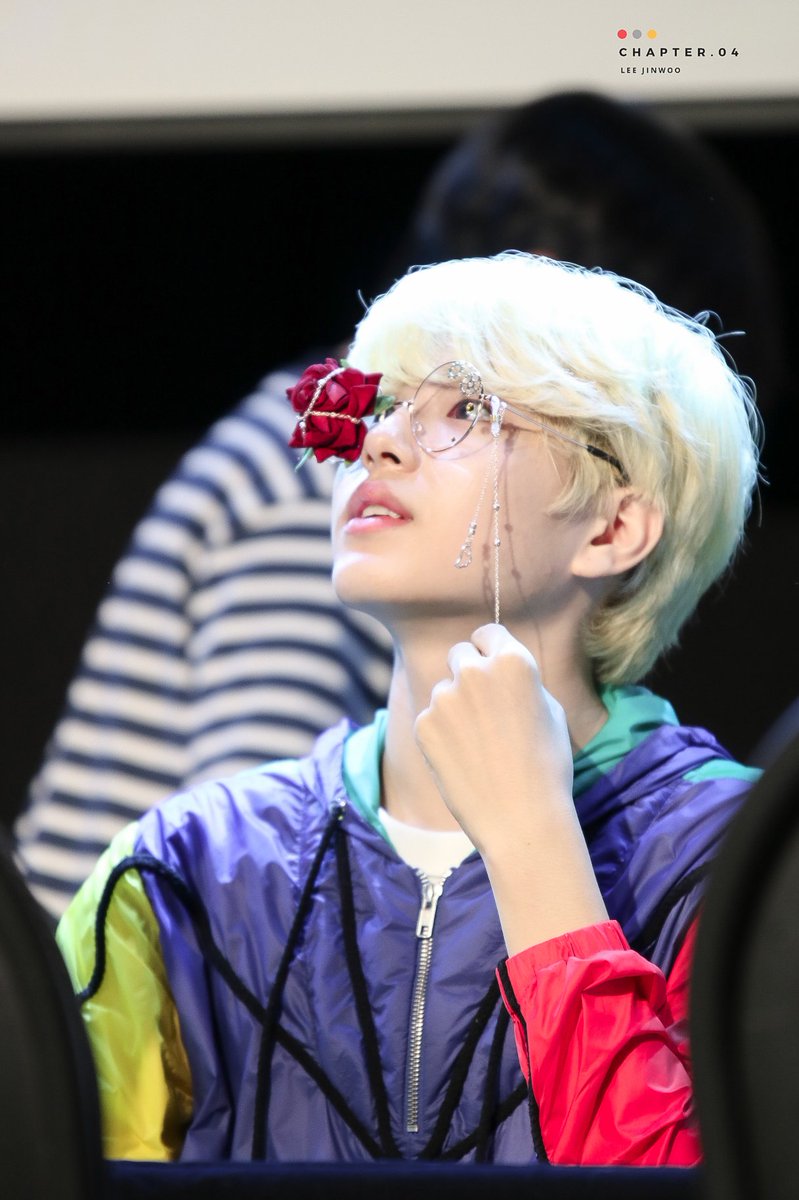 Chapter04_jw's tweet photo. 190922 🐰🌹

#이진우 #틴틴 #TEENTEEN https://t.co/wl8ei2ZE62