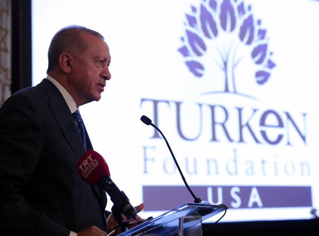 EnsarVakfi's tweet photo. Kurucusu olduğumuz @turkenorg vakfı  6. Geleneksel Gala Programı,  Cumhurbaşkanımız @RTErdogan,  Başkanımız @iscedilberoglu ve birbirinden değerli konukların katılımı ile New York’ta gerçekleştirildi.
@RTErdogan @EmineErdogan @turkenorg @turgev 
#YouthBridges https://t.co/wAXDXnNqyH
