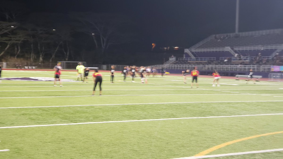 PearlCityHS's tweet photo. Charger homecoming PowderPuff championship is the jrs vs. the srs.   Jrs lead after an amazing downfield pitch and catch. https://t.co/dUxh5unX0F