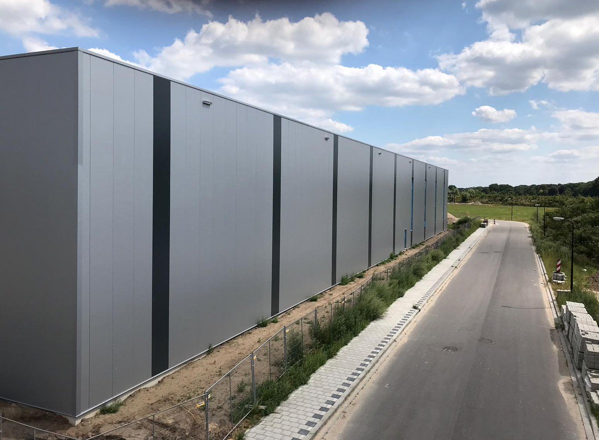 Een nieuw textielsorteercentrum voor het Leger des Heils. Het sorteercentrum van 5.000 vierkante meter wordt een energieneutraal gebouw. 
#a1bedrijvenpark #deventer #dijkhambouw #bincxnl #reshare #legerdesheils