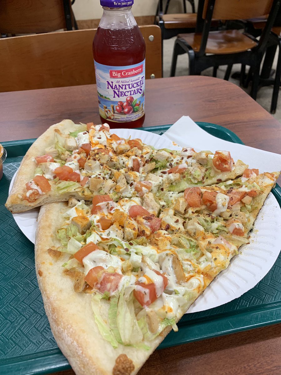 UncShields's tweet photo. Taco pizza #streetComdeyteam #teamdeshields https://t.co/AKqAmxyoti