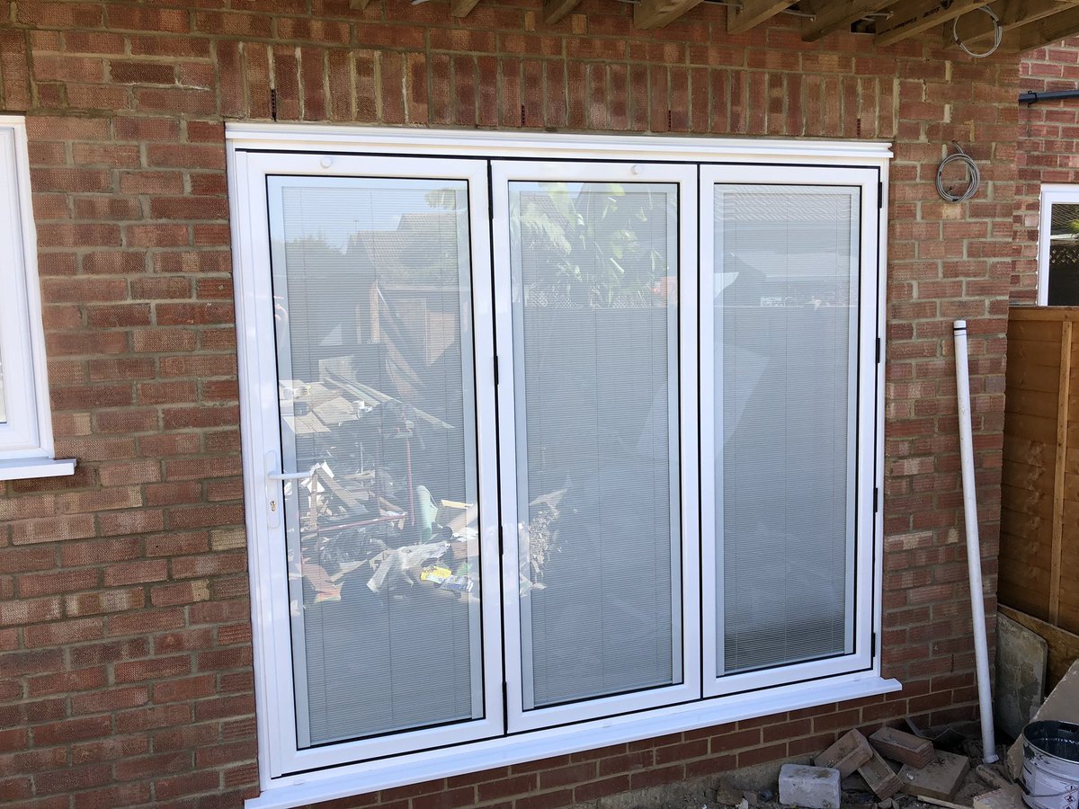 Another happy customer in #Gravesend #Kent a slimline #RoofLantern Aluminium #BiFold and #Kommerling #PVCWindows all have #IntegralBlinds #HitecBlinds #AtlasRoofLantern by #Barong #EastGrinstead #WestSussex #WindowsEastGrinstead #WindowsWestSussex