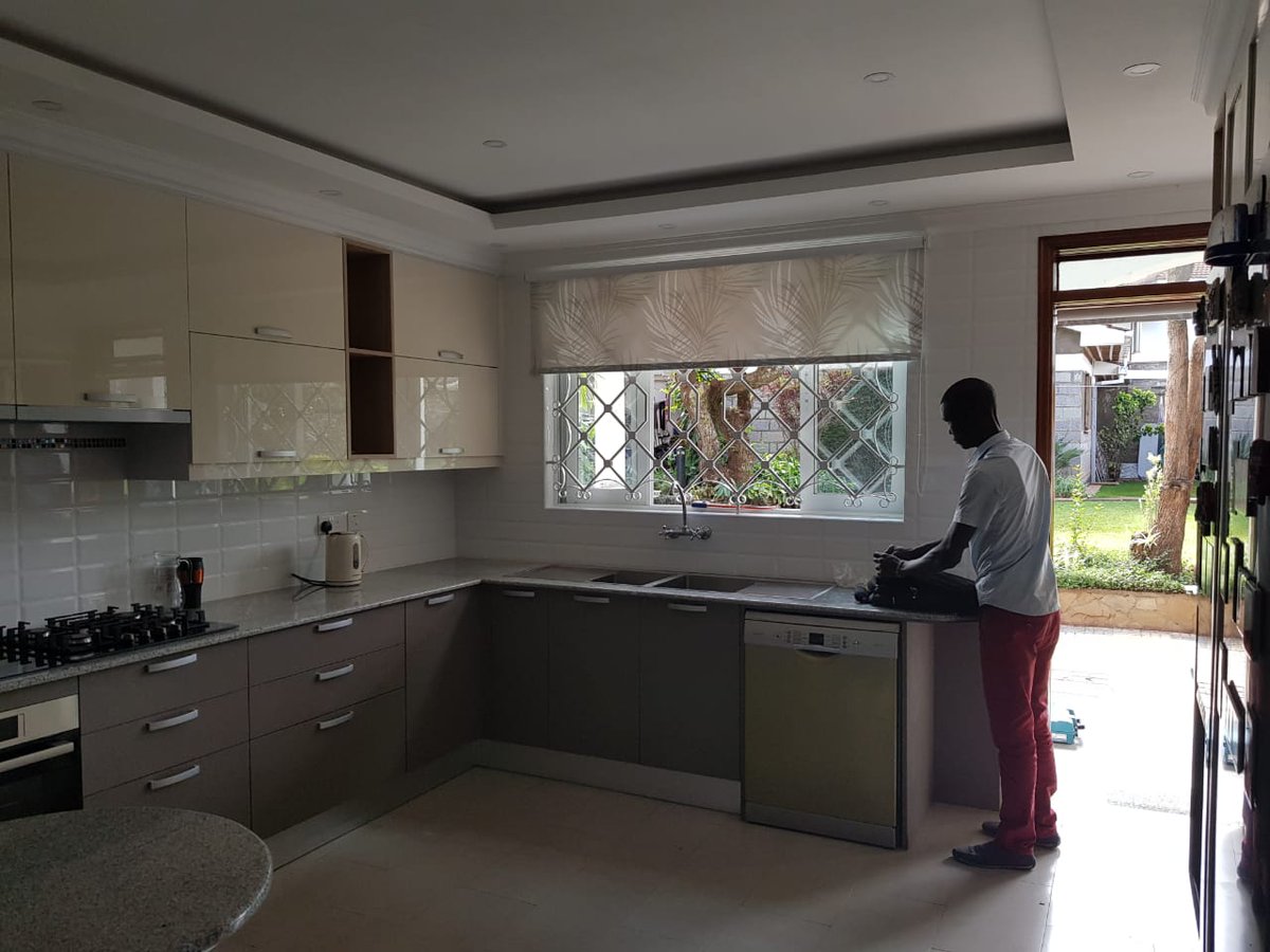 Complete project at Mountain View.Scope of work:Kitchen cabinetryGypsum ceilingGranite worktopAppliancesTile work - plugged in workKindly RT, a potential client could be on your TL