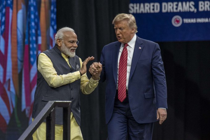 timesofindia's tweet photo. India to have first NBA basketball next week: President
@realDonaldTrump
"Am I invited Mr Prime Minister? I may come, be careful, I may come," he said laughingly as PM
@narendramodi
laughed.
Read: https://t.co/eDRduFoBqI
#HowdyModi #HowdyModiWithTimes https://t.co/71cwmWABWK
