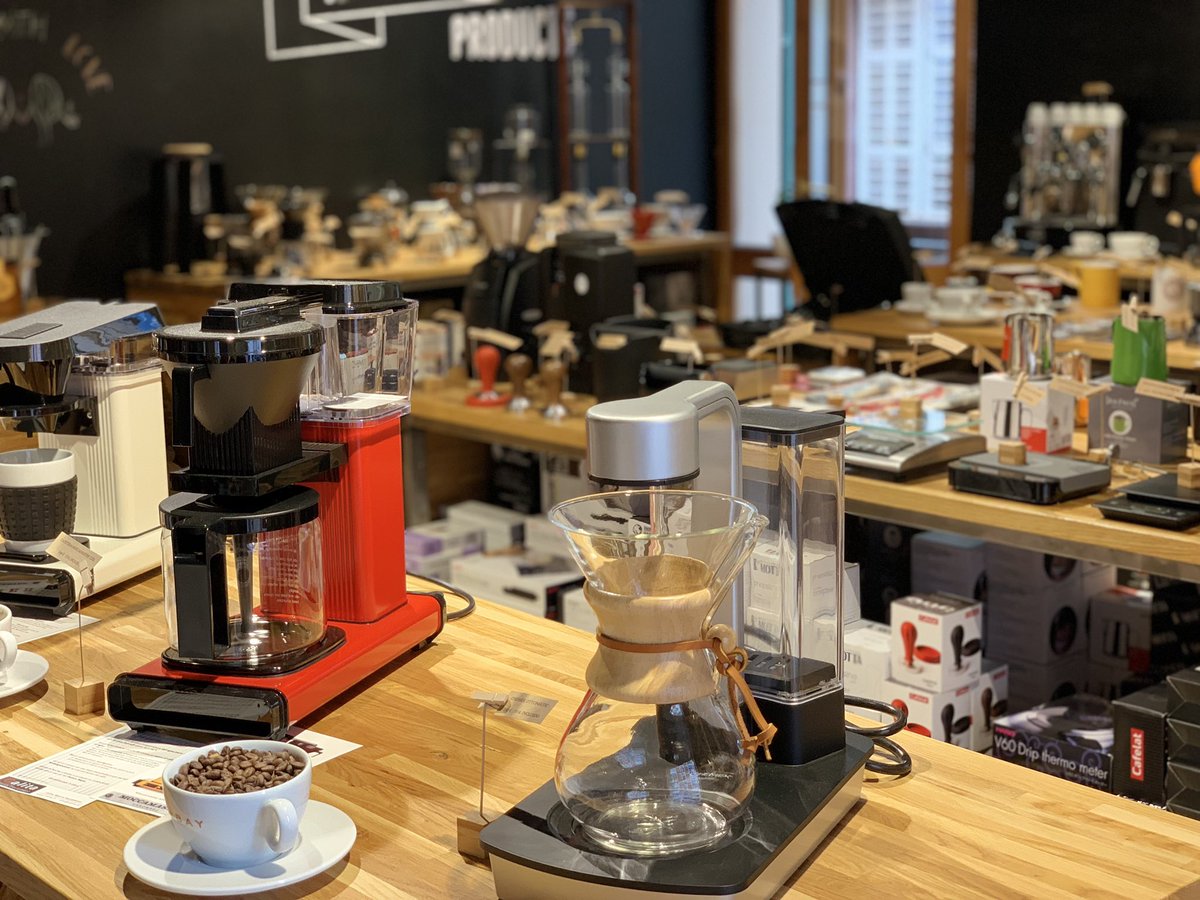 ArabayCoffee's tweet photo. ¡Buenos días!Os recordamos que somos vuestra tienda de #cafédeespecialidad en #Palma,y también en #Ibiza,#Menorca y en el mundo con la tienda online en nuestra web. En #ArabayStore encontraréis nuestros cafés y todas las herramientas #baristas y para casa en el mundo cafetero https://t.co/mA7CgyekMA