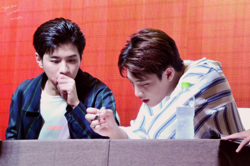 SherryDI95's tweet photo. ·越南应援小分队出品·
@liuyue_qq @SherryDI95 @2wishsusu
·190921 越南·

·MeanPlan.

💙满目山河不及先生绝色💚 
#MeanPlanfanmeetinginVietnam
#MeanPhiravich 
#คนของแปลน

@m34nismind @bplannnnn 

·图片禁止商用，禁止二改，转载请注明出处· https://t.co/lPXHMk3ZJv