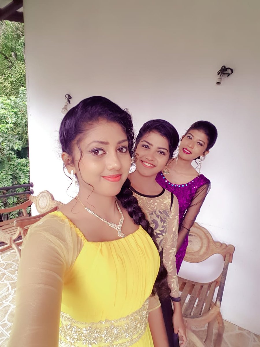 nimnadi_t's tweet image. Yesterday vibes ❤
#cheerforfears
#freshers2k19