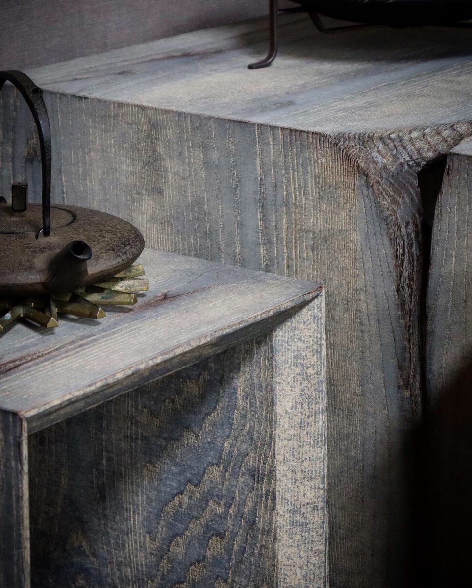 DesignShimoo's tweet photo. 浮様Nest Table【A】
https://t.co/nhsIeUAmkq
#interiordesign #funiture #bespork
#luxury
#shimoodesign
#shimoodesignfurniture
#shimoodesignfuyou
#fuyou
多様なシーンに対応し、空間を美しく演出します。
w500× d500× h500
w400× d400× h450
w300× d300× h400 https://t.co/PIZ1yZeoth