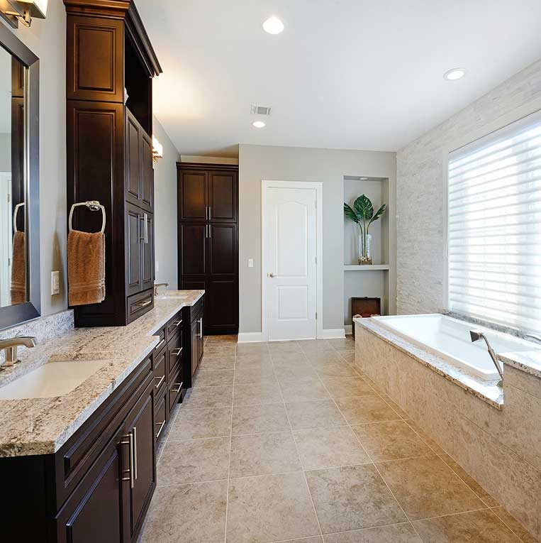 DebonSmith's tweet photo. located in Livingston, New Jersey, has many wonderful features. A very large home with over 6500 square feet of living space, it has a very open plan but the homeowner is still able to find rooms set off for privacy. 
https://t.co/gjOQzJt4w2
#architectmorris
#residentialarchitect https://t.co/ugf797GtCa