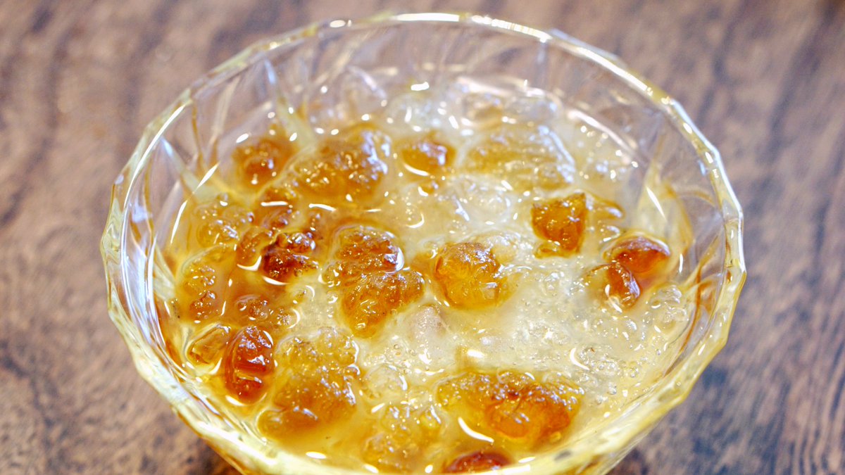 Kazh A Twitter ラストは桃膠と雪燕をジャスロン茶とレモンのシロップで 氷砂糖をいっぱい溶かした ぷるぷる