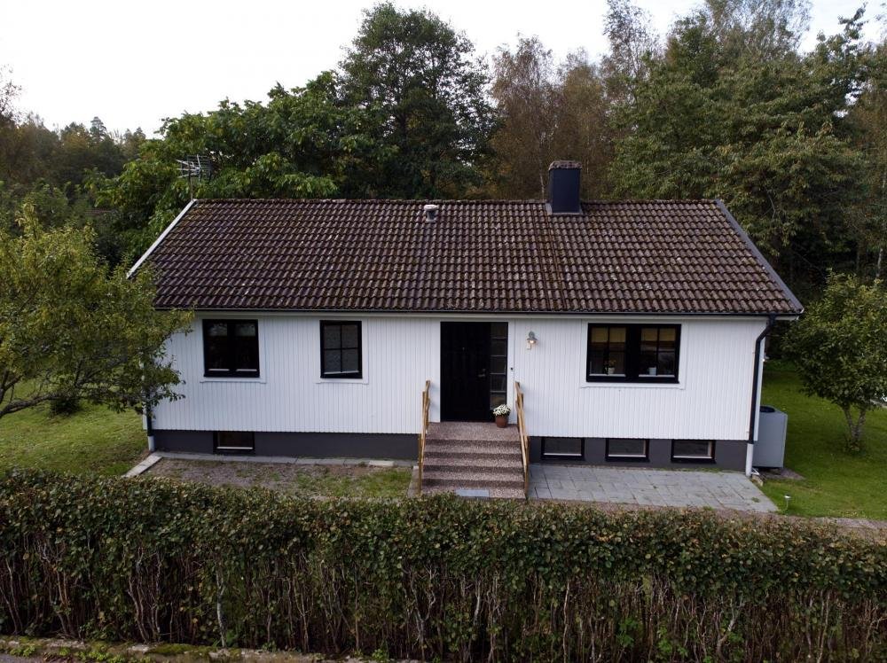 SwedenEstates's tweet photo. House for Sale in Sweden
Jordgölsvägen 8, Svängsta, Karlshamn, Blekinge

For more go to below link:
https://t.co/qYyCZ18wTZ

Real estate agent contact details also available
Welcome to @SwedenEstates 

Global Real Estate Marketplace
#houseforsale #sweden https://t.co/6ZNvYq8tiz