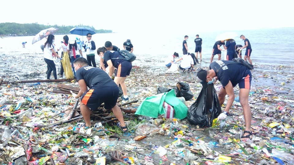 LOOK: Photos during the #ICC2019 at Las Piñas-Parañaque Critical Habitat & Ecotourism Area. DENR Assistant Secretary Marcial Amaro, Jr. and Norwegian Ambassador to the Philippines Bjørn Jahnsen join hundreds of stakeholders in the cleanup activity. #BattleForManilaBay #ICCPH2019