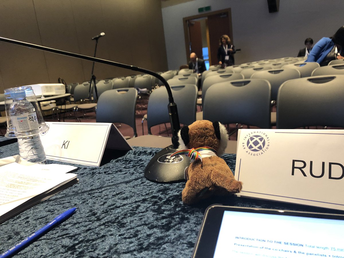 J_R_MUC's tweet photo. Maybe our session would be better attended if it wouldn’t say in the app that it’s tomorrow? @IBAevents #IBASeoul https://t.co/miT7WjLv2D