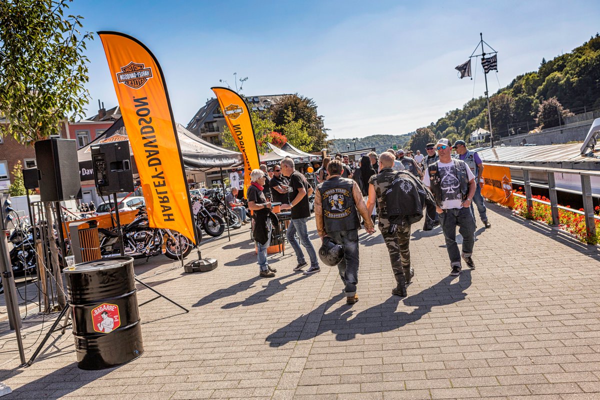 peji's tweet photo. Le Dinant Motorcycle Days a vibré au son des VTwins.
Très belle 20ème édition organisée par les Brother Eagles
#harleydavidson @harleydavidson @Harley_France https://t.co/MutANUWN6R