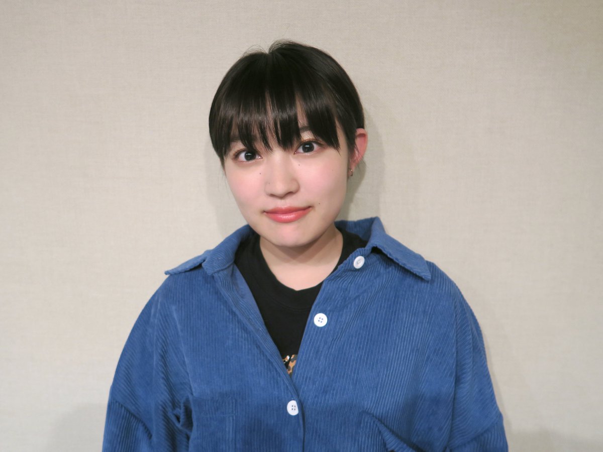 RJUP_Official's tweet photo. 「リアル頑張ってる途中」いったん最終回OAまであと1日😊

秋ツアー愛知公演直前で、お腹すいたかなーと言ってるようで言ってない柏木さんが出すのはなーんだ🔜(答えは明日)💖

🦐日曜答え：柏木さんチョキ✌️🧡

#エビ中 #ebichu #realtfm #リアル頑張ってる途中 #柏木ひなた https://t.co/lTyAXkdtiU