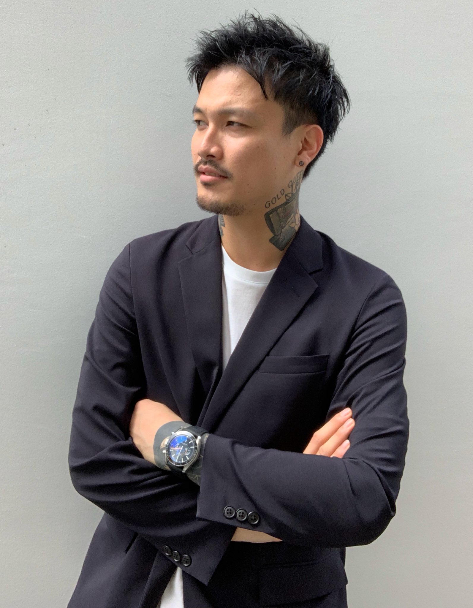 Jun 今日は友達の美容室でヘアカット より短くカットしました ホスト感無いけど大丈夫かな 笑 せっかくセットしてもらったけど 一度寝てから2部出勤します メンズカット 短髪男子 メンズヘアカット サロンモデル カットモデル 表参道 ヘア