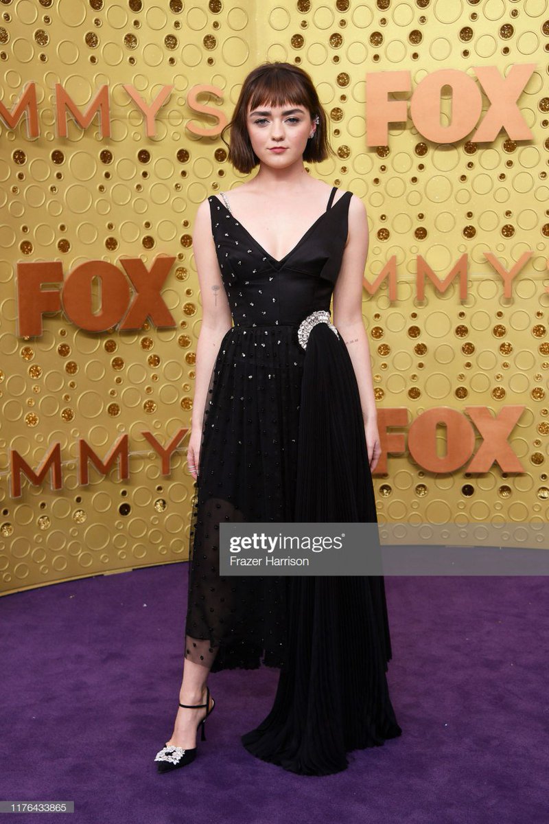 لیام کانینگهام، ایزاک همپستد رایت، امیلیا کلارک، جان بردلی و میسی ویلیامز در مراسم جوایز امی ۲۰۱۹ .
#Emmys