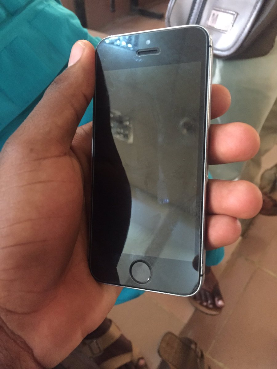 imu_alhaji's tweet photo. Alhamdullilah.
Have joined the iPhone gang❤️ https://t.co/ZxKIKOlq4z