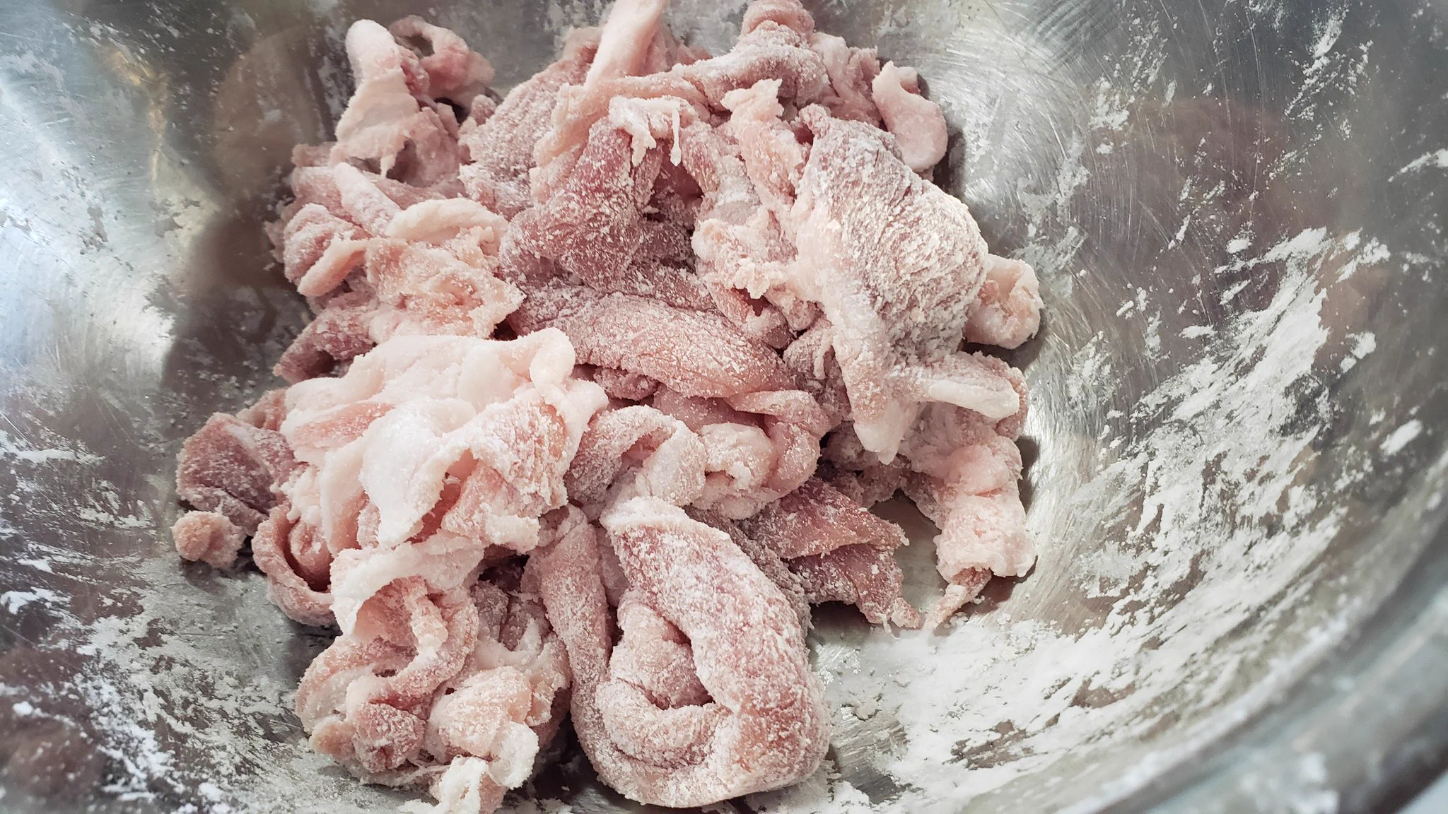 固い豚こま肉が超柔らかく！？「水晶豚こま」の作り方！