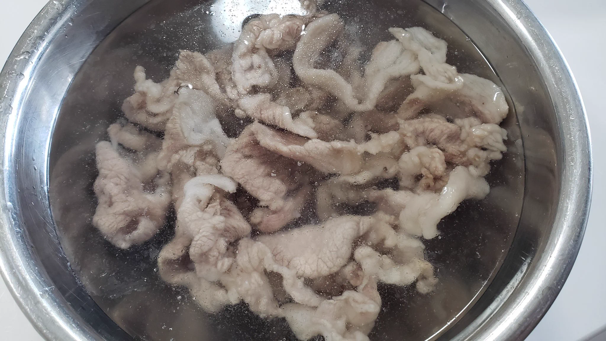 固い豚こま肉が超柔らかく！？「水晶豚こま」の作り方！