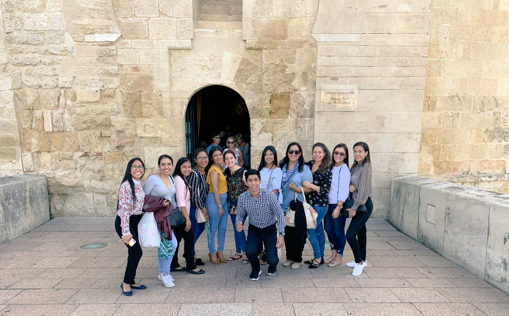 CIMA_ugfca's tweet photo. #MovilidadFCA 🌍 
Inicia el Congreso Internacional de Emprendimiento #AfideCordoba2019
Primer dia, visita guiada a los principales iconos historicos de Córdoba. 🇪🇸 @ayuncordoba_es
@AsociacionAfide @fcaug
@UdeGuayaquil #UGpresente https://t.co/nPULKpZXgE