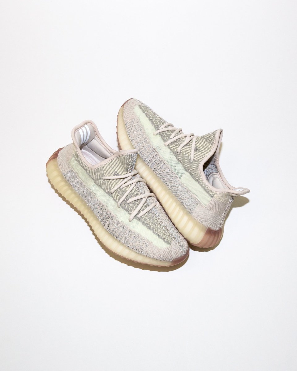 yeezy citrin 9 5 Men s Fashion Carousell Philippines