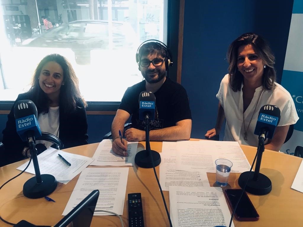 ¿No habéis podido seguir en directo a las abogadas Verónica Reyes (<a href="/VERITOBCN/">Vero R.</a>) e Irene Gonzalez (<a href="/IreneGArnal/">Irene GA</a>), especialistas en Derecho Penal y Derecho Civil respectivamente, en el consultorio legal de Ràdio Estel? Escuchad aquí:
estelfitxers.com/audio/20190923…
estelfitxers.com/audio/20190923…