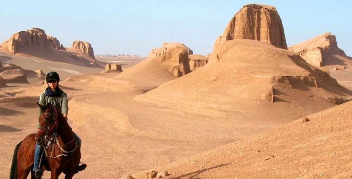 frirandest's tweet photo. Shahdad, cœur de désert de Lut iran, l’endroit le plus chaud au monde🇮🇷
https://t.co/XLpVoc50uF
#shahdad #shahdaddesert #lutdesert #kerman #deserttour #irandesert #voyageeniran #voyageiran #voyageiranpascher #circuiteniran #traveliran #iranvoyage #irantourisme #tourismeiran https://t.co/rlcEhcVvpn