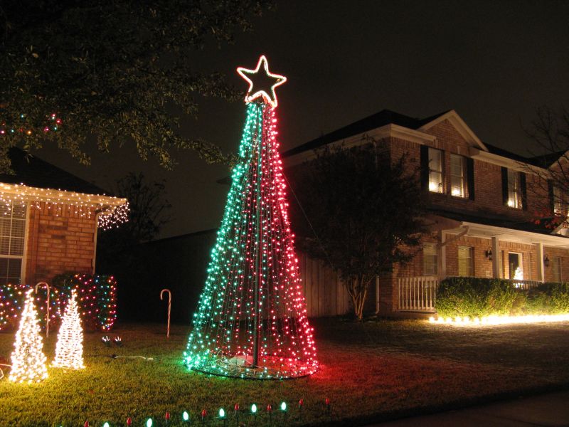 Limestone Holiday Lighting and Pressure Washing is currently providing free estimates for holiday lighting.  Contact us for a no obligation estimate #ygk #ygkchristmas