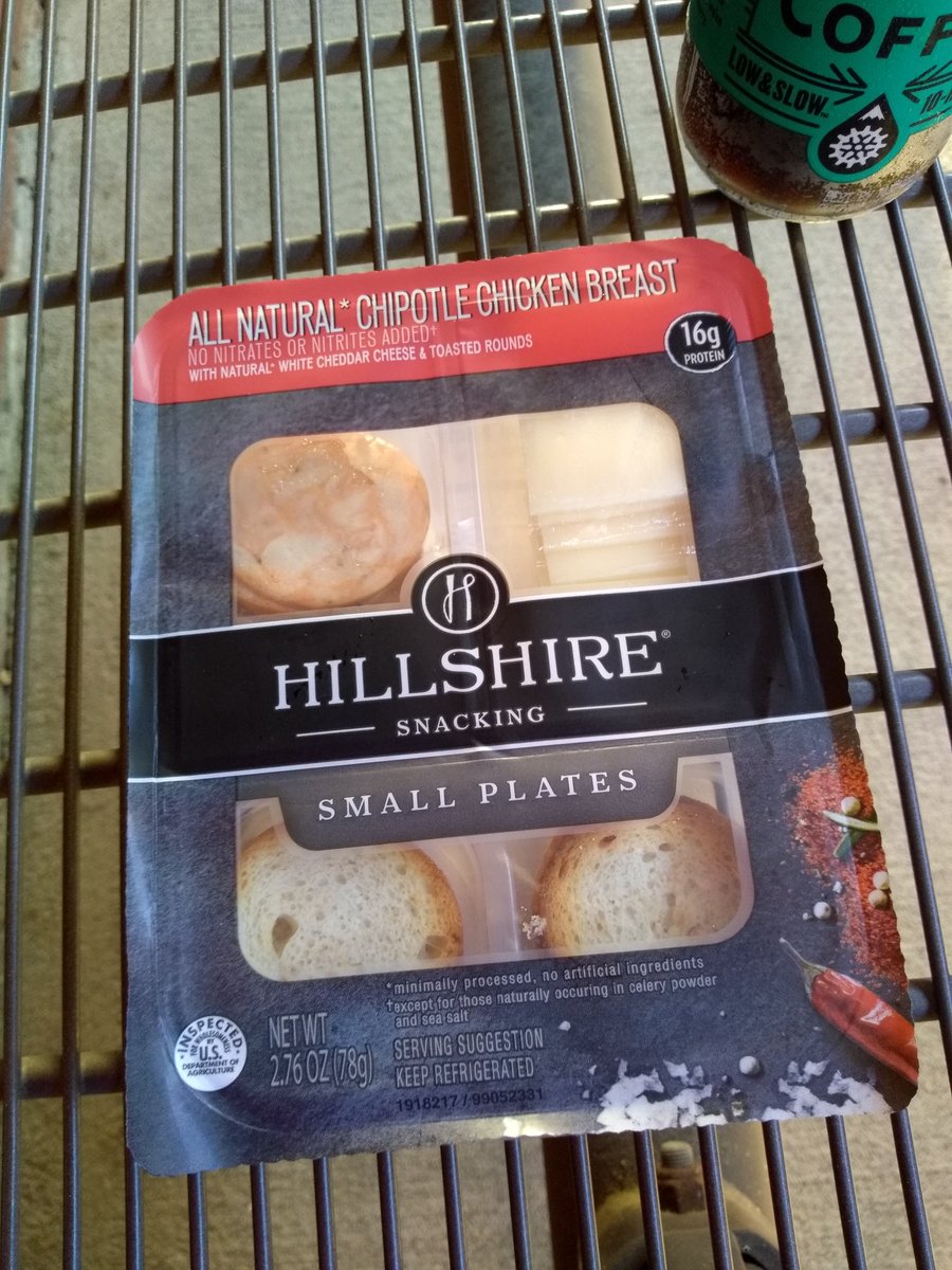 HuntressDemon's tweet photo. And being on my way to class, I had no time2 return it.&amp; I can't tell if it's moldy till after I open it. The expiration date was 10/28/2019 so that is no help.
u guys rarely disappoint me. but I need my protein breakfasts. I ate what wasn't moldy before class. https://t.co/3Geq4KYBhZ
