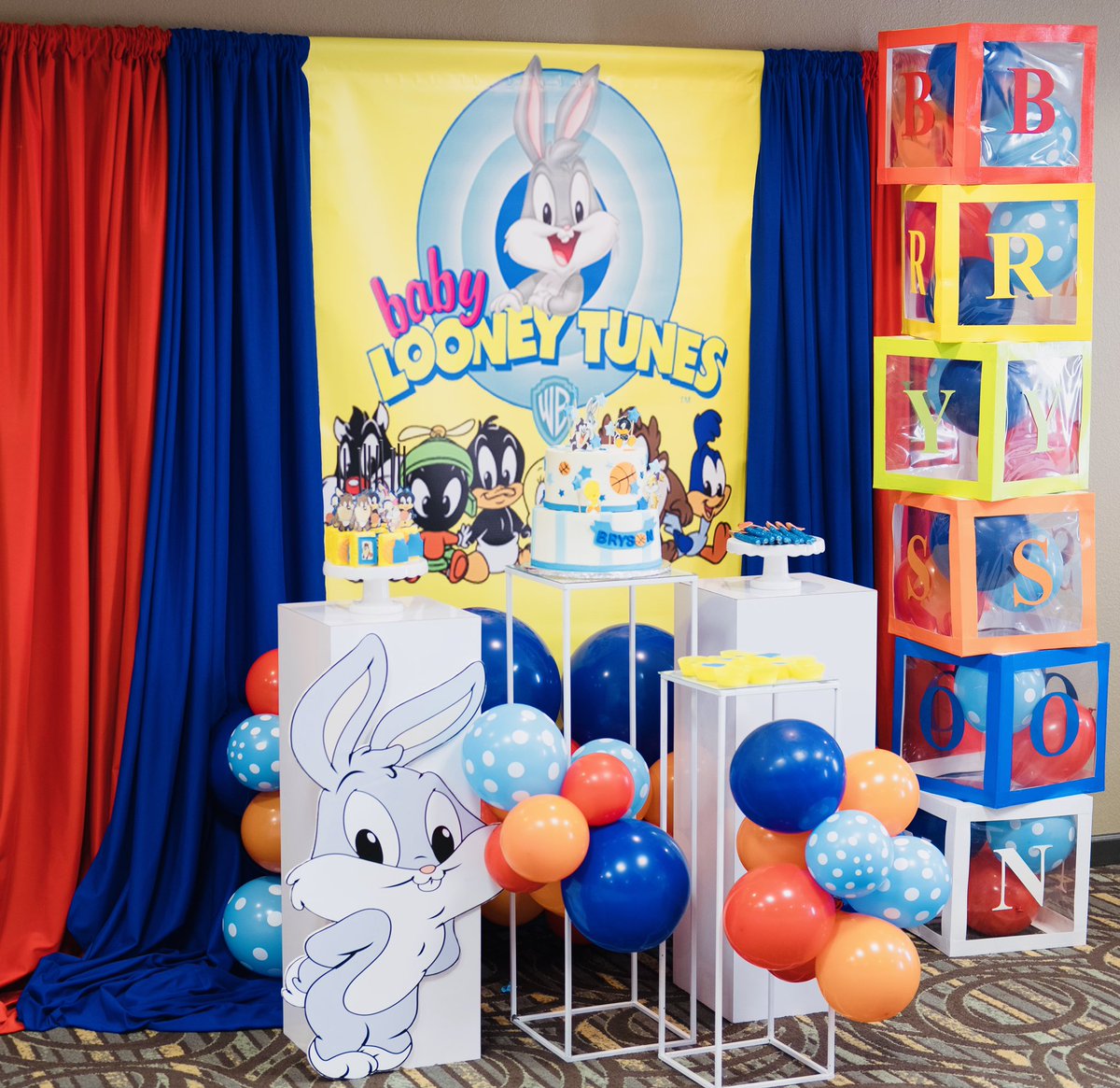 L Riliece Events Pa Twitter Gee Ain T I A Stinker Bugs Bunny We Loved Styling This Baby Looney Tunes Baby Shower This Weekend Welcome Baby Bryson Planning A Baby Shower Contact Us
