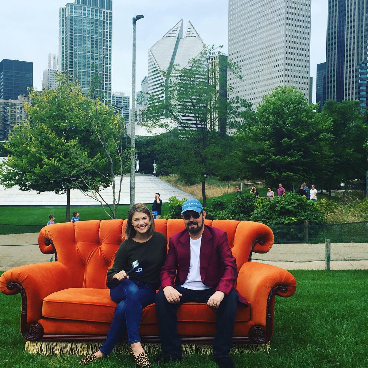 MaggieDaleyPark's tweet photo. THANK YOU to all the loyal #friends that waiting hours #jamesmichaeltyler #treehousehumanesociety #stansdonuts #stansdonutschicago #marymacaroni #subway #rinkcafe and everyone from #warnerbrothersstudiotour thanks for a great event and allowing us to be part of it!! πβ¨π https://t.co/JDKtS6viUF