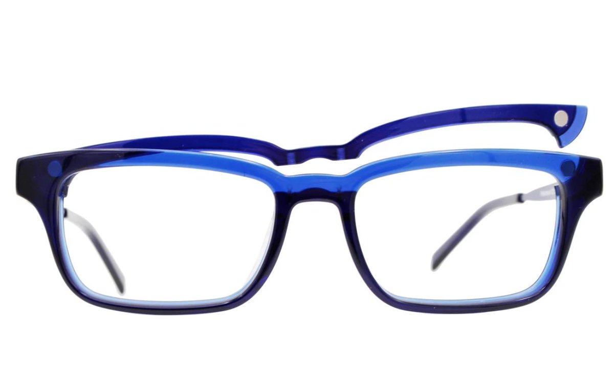 EmpoweredEye's tweet photo. Today's #Emmys shout out goes out to fabulous lensed one @theebillyporter. Kudos on your win, &amp; since you are the embodiment of change, we suggest our Power #interchangeable #frames in Back in Black &amp; all their other fantastical colors? #GetEmpowered. #LiftSwitchClick #Glasses https://t.co/v3PpthbsMY