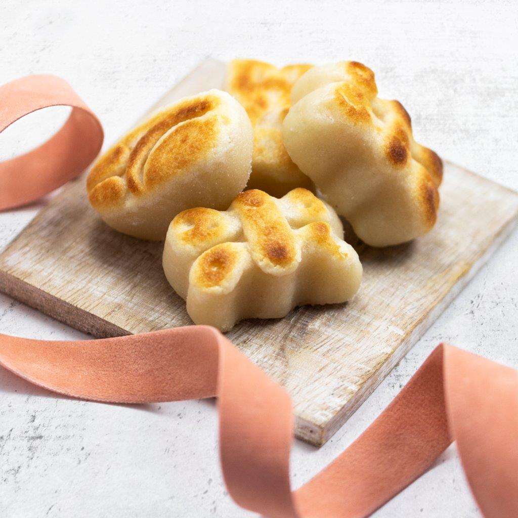 A nosotros, el #Otoño nos sabe a mazapán recién horneado 🍁🍂🍁. ¿Y a vosotros? 😉

pablogarrigos.com

#PabloGarrigosIbañez #BienvenidoOtoño #elsentidodelgusto #senseoftaste #mazapanartesano