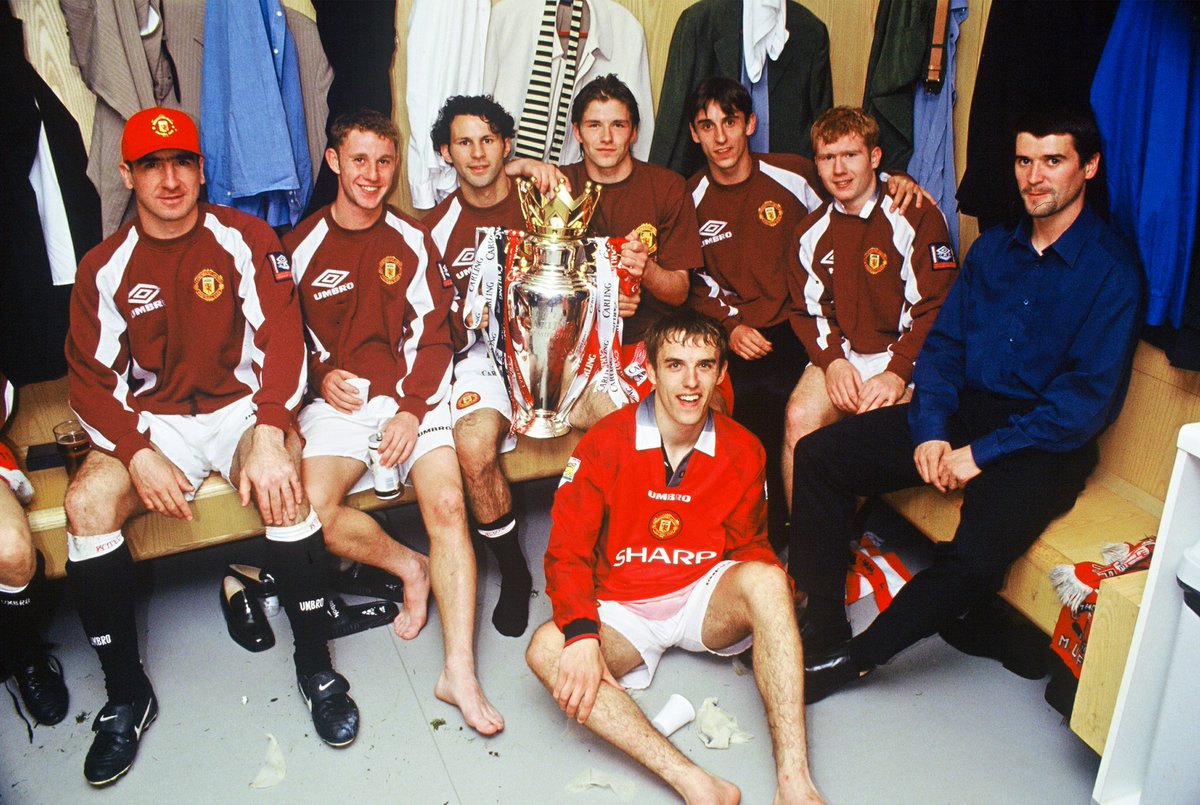 The Class of '92 through the years 📸 https://t.co/6Rr0QoChzX