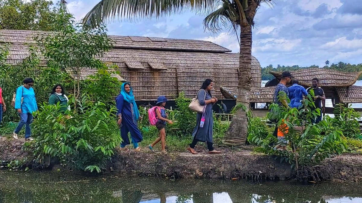 TheIndianRTC's tweet photo. Don't miss this special ride with #RTCKochi where we ride to Ernakulam district making few stops along the Periyar river! 

Details: https://t.co/vbCyNIoKkc
Contact - 8928705011
#RoadTrip #Kochi https://t.co/OvTnSd5dAF