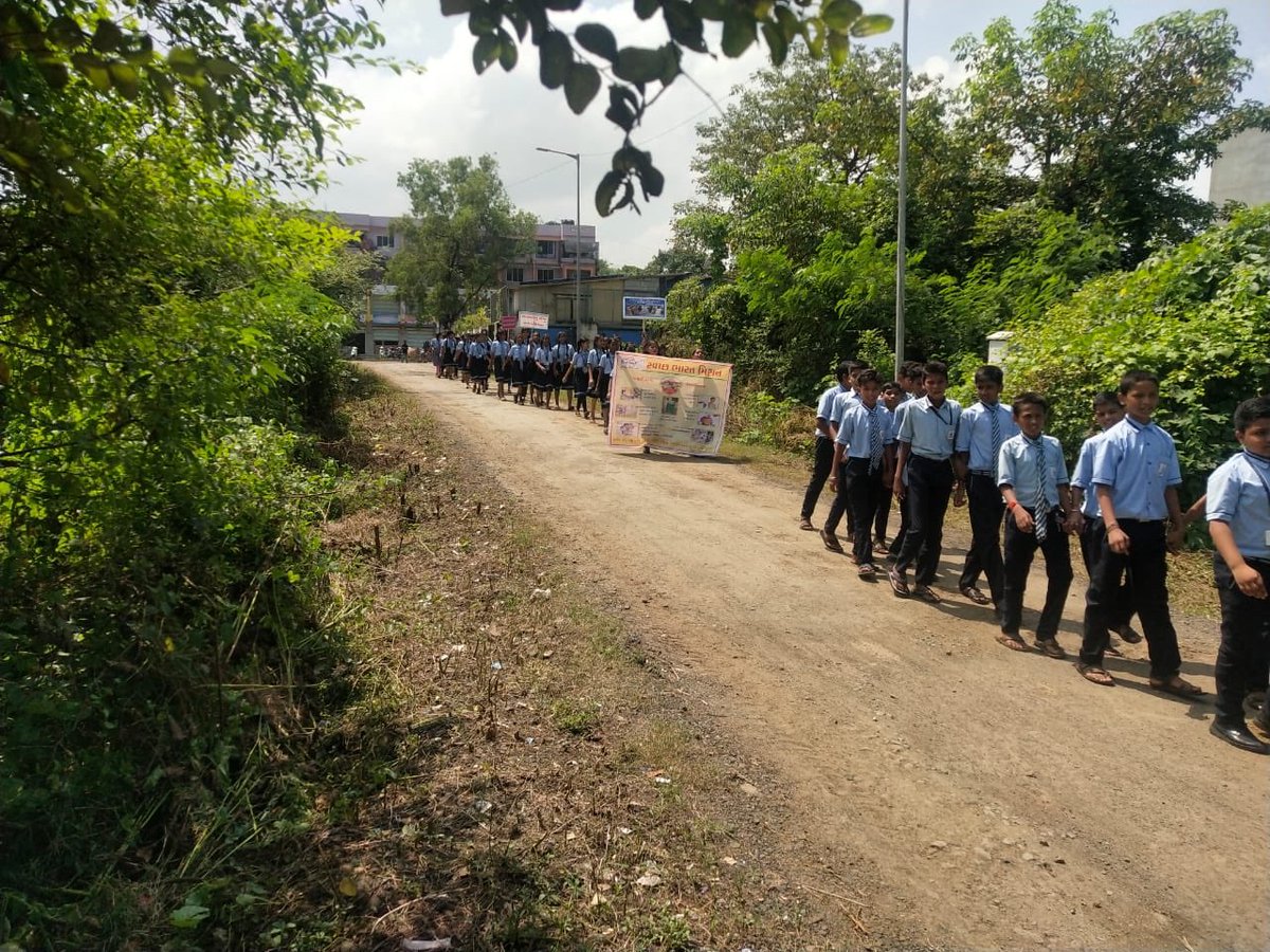 GramSomnath's tweet image. Swatchhata Yatra and plastic waste collection in Somnath Panchayat Area. #SwachhataHiSeva @prafulkpatel @DmnCeodp #SwachhBharatAbhiyaan