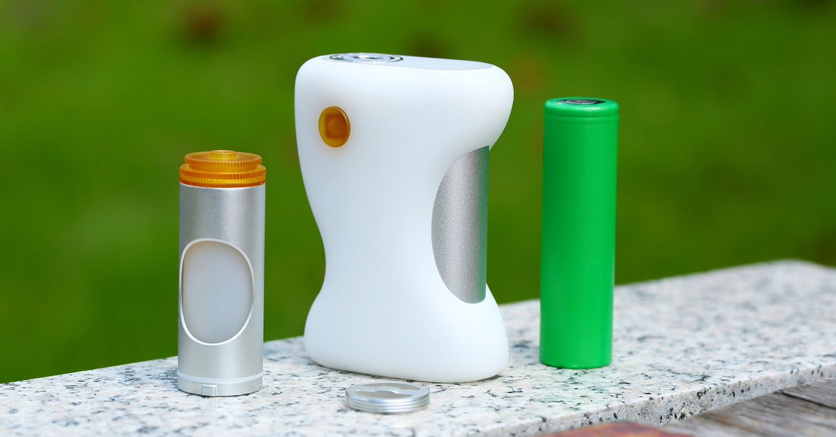 HeavenGiftsCom's tweet photo. Meet the Pure BF White Delrin MOD, powered by single 18650, it's lightweight and mechanical!
#heavengifts #bdvape #purebfmod #mechmod #vapeshop #vapefamily #vapefam #vapeon #vapedaily #ecig #vaper
Warning: This product contains nicotine. Must be legal vaping age in your country. https://t.co/rapAwX9yUt