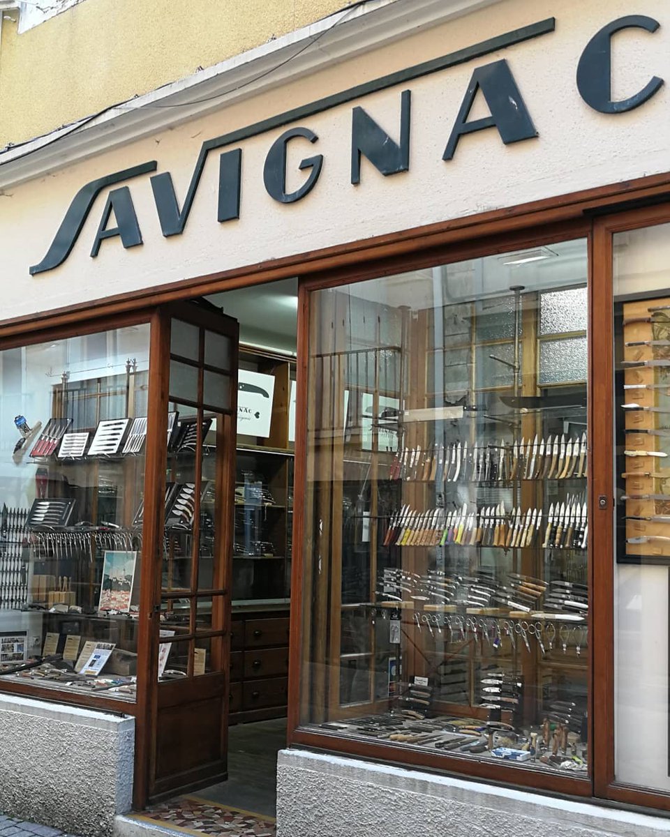 trottaround's tweet photo. One of the last artisan knife makers in #France is based in Foix, the capital of the Ariège département #travel #rgontheroad #roughguides https://t.co/6kN00ngSBw