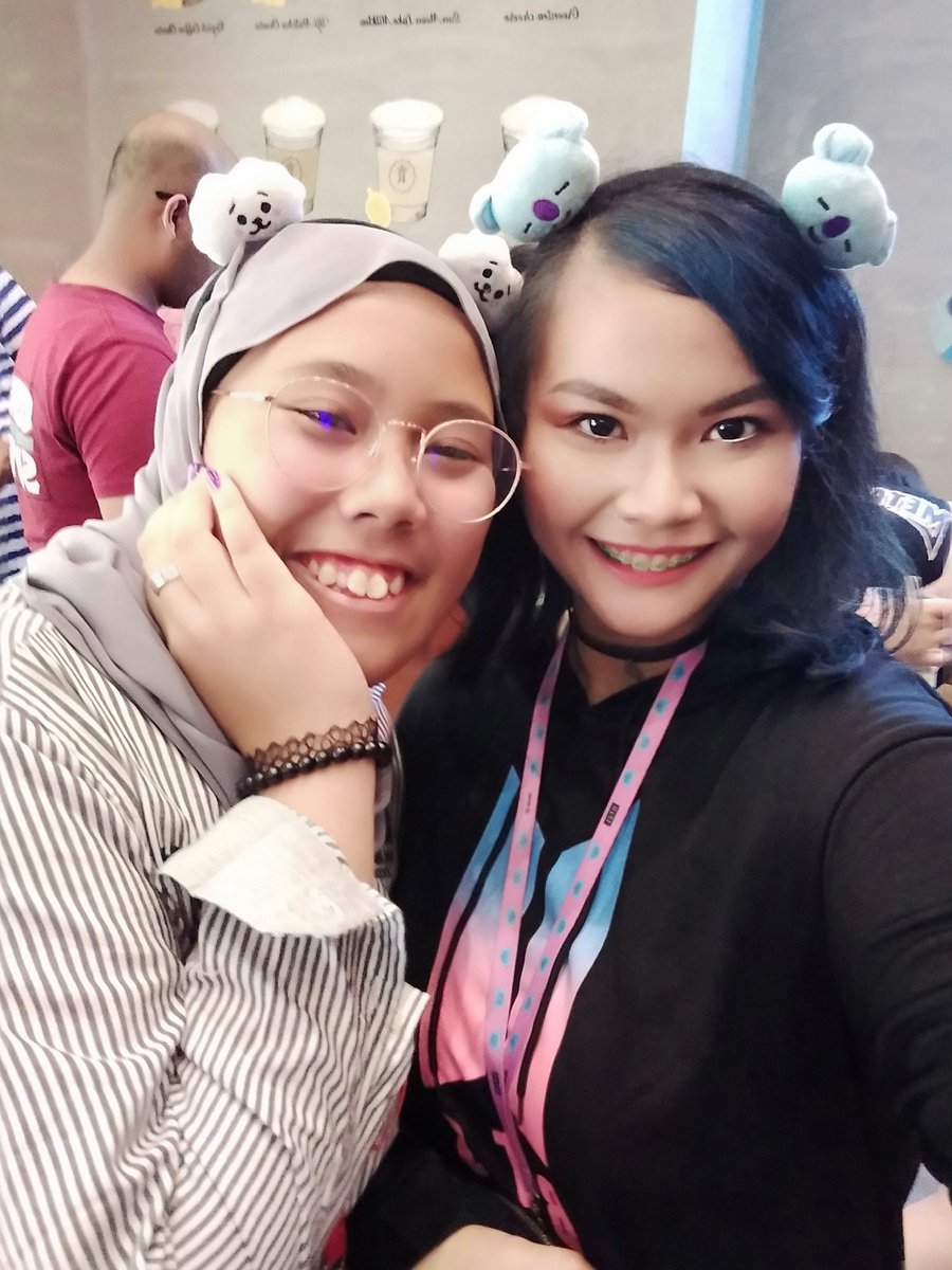 Angel_Borahae's tweet photo. #UtopiaOfSeptember The love and excitment was amazing πππ A day well spent for sure ππ https://t.co/A2elYpo18W